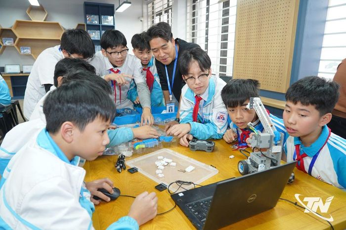 STEM, AI, Robotics ngày càng hiện diện rõ hơn trong trường học.