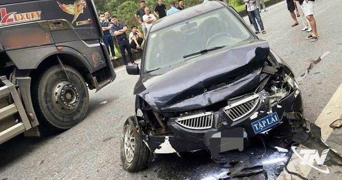 Xe tập lái gây tai nạn giao thông trên tuyến cao tốc Hà Nội - Thái Nguyên.