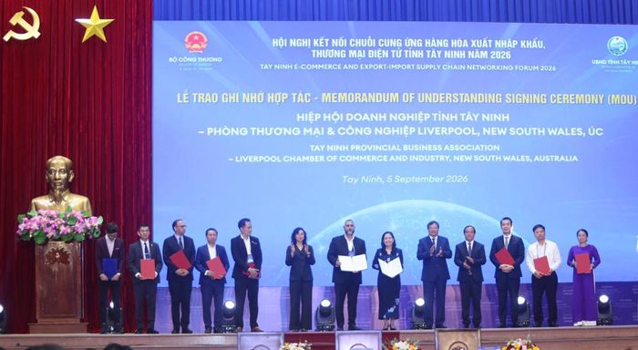 Tại hội nghị, 11 biên bản ghi nhớ hợp tác (MOU) được trao giữa cơ quan quản lý, hiệp hội, doanh nghiệp trong nước và đối tác quốc tế.