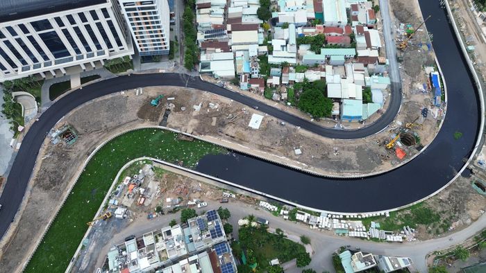 Đây là tuyến đường đầu tiên thuộc dự án rạch Xuyên Tâm được thông xe. Đoạn tuyến nằm trên địa bàn phường An Nhơn (quận Gò Vấp cũ).