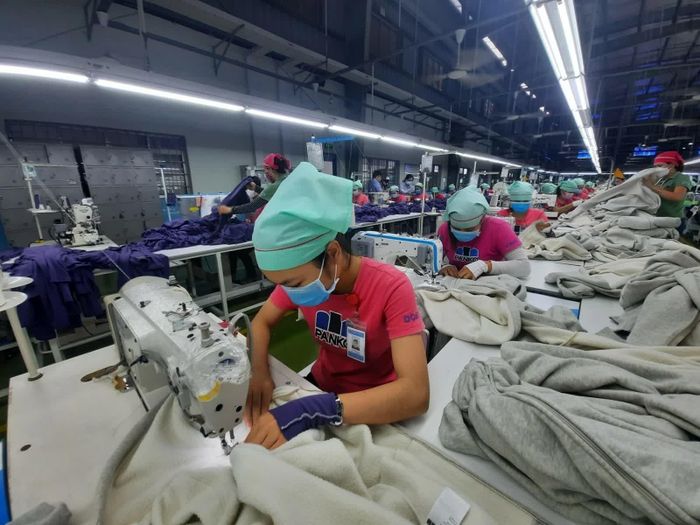 Dệt may là một trong những ngành hàng được đánh giá chịu nhiều ảnh hưởng từ rủi ro trung chuyển. Ảnh minh họa: tư liệu
