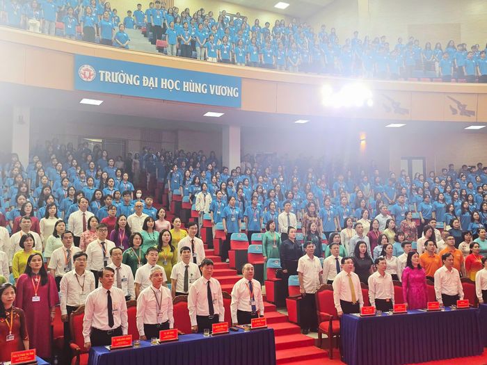 Toàn cảnh buổi Lễ khai giảng năm học 2026 - 2027 tại Đại học Hùng Vương. Ảnh Trần Thắng