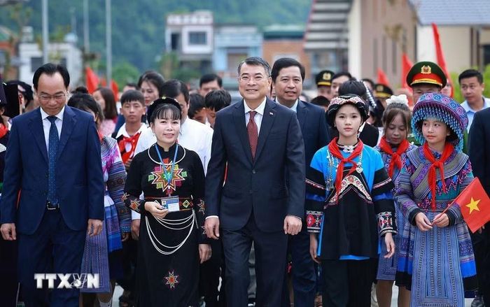 Thủ tướng Chính phủ Lê Minh Hưng Lê Minh Hưng đến dự Lễ khai giảng năm học 2026-2027 tại Trường Phổ thông nội trú Mường Khương, xã Mường Khương, tỉnh Lào Cai. Ảnh: Dương Giang/TTXVN