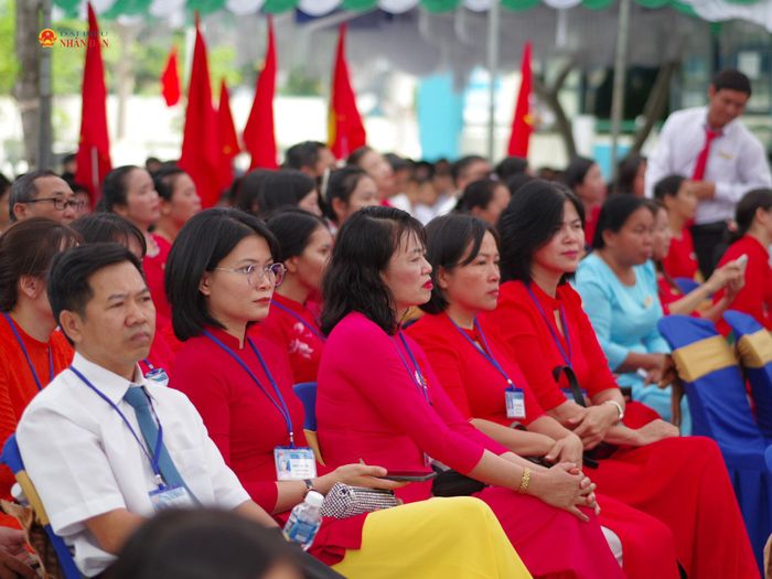 Các thầy cô giáo dự Lễ khai giảng