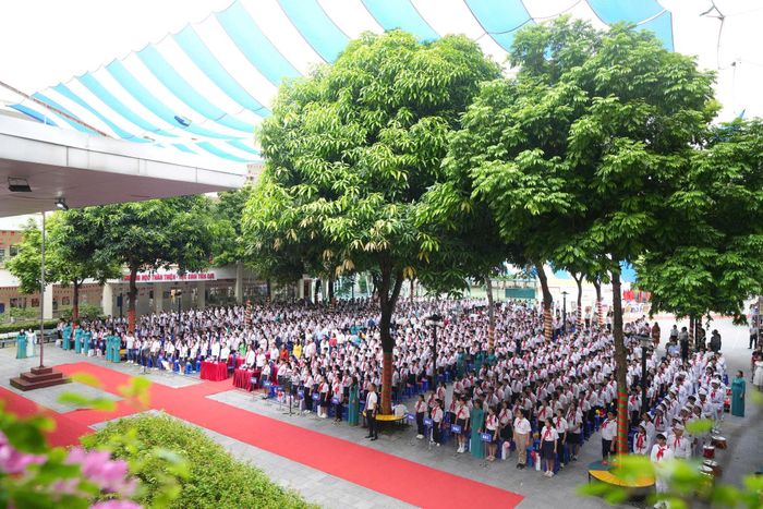 Với thầy và trò nhà Trường THCS Cầu Giấy A, năm học 2026-2027 không chỉ là một dấu mốc hành chính mà còn khởi đầu cho một chặng đường mới.