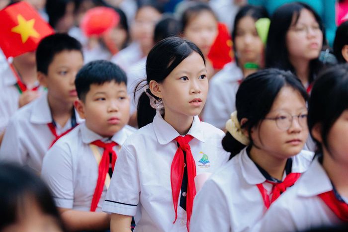Trường THCS Cầu Giấy A xác định lấy sự tiến bộ, niềm vui và sự trưởng thành của học sinh là mục tiêu của mọi hoạt động giáo dục.