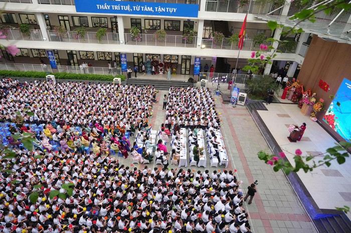 Toàn cảnh Lễ khai giảng tại Trường THCS Giảng Võ. Ảnh: Huyền Trang