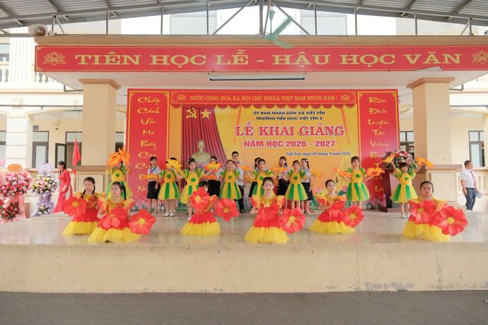 Hơn 26 triệu học sinh, hàng triệu thầy cô và phụ huynh cùng bước vào năm học mới với những kỳ vọng về một hành trình học tập nhiều niềm vui, trưởng thành và những dấu ấn đáng nhớ.