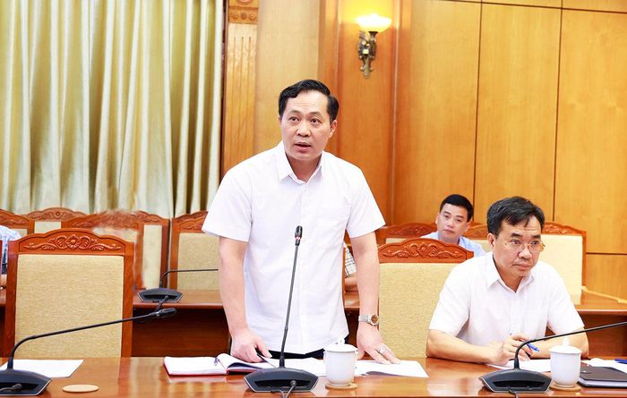 Đại diện Sở Văn hóa, Thể thao và Du lịch tỉnh Bắc Ninh phát biểu tại buổi làm việc.