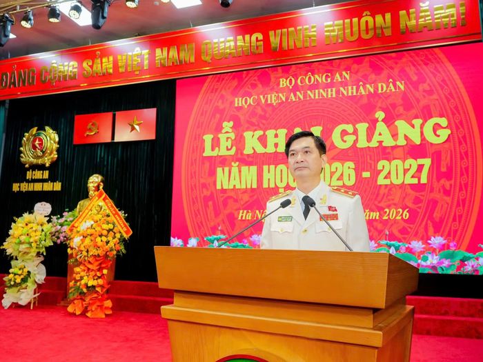 Trung tướng, PGS.TS Trịnh Ngọc Quyên, Giám đốc Học viện ANND trình bày diễn văn khai giảng ﻿năm học mới.