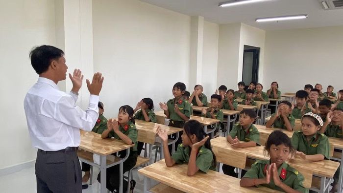 Những tiết học đầu tiên.