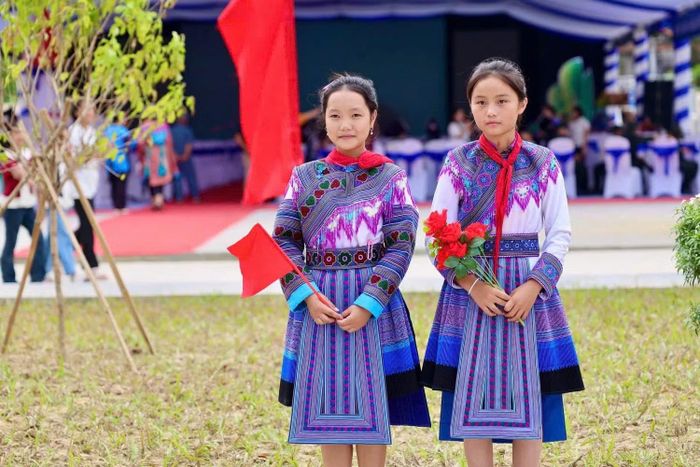 Việc đưa 108 trường phổ thông nội trú khu vực biên giới vào hoạt động từ năm học 2026-2027 là biểu hiện sinh động của mục tiêu đảm bảo công bằng trong tiếp cận giáo dục, thu hẹp khoảng cách vùng miền.