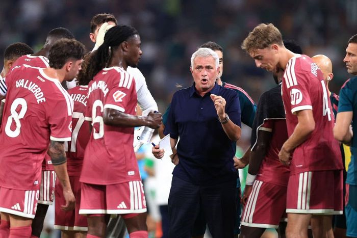 Mourinho và các học trò nhận thất bại đầu tiên kể từ khi HLV này trở lại Real Marid