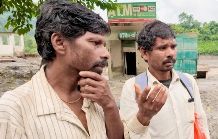 Đồng hành cùng ông Sada là em trai của ông. Ảnh: AL Jazeera