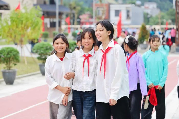 Học sinh Mường Khương háo hức chờ đón Lễ khai giảng năm học 2026-2027.