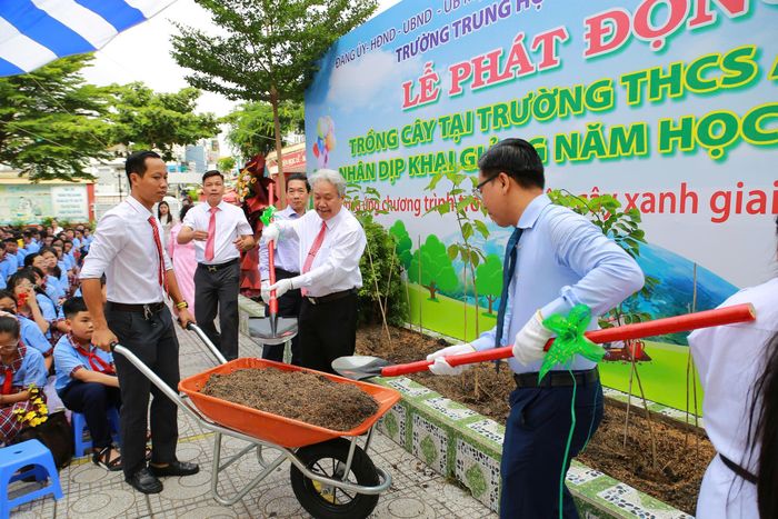 Một số hoạt động mừng ngày khai trường tại phường An Nhơn
