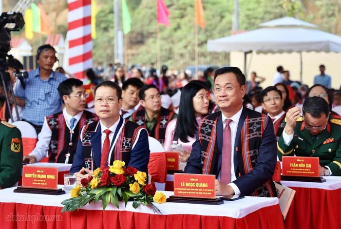 Đồng chí Lê Ngọc Quang, Bí thư Thành ủy Đà Nẵng; đồng chí Nguyễn Mạnh Hùng, Chủ tịch UBND Thành phố dự buổi Lễ. Ảnh: Chinhphu.vn