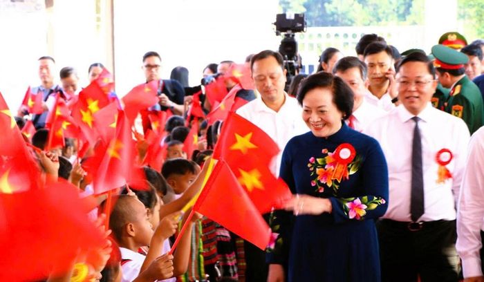 Bí thư Trung ương Đảng, Phó Thủ tướng Phạm Thị Thanh Trà dự lễ khánh thành và khai giảng năm học 2026-2027 tại Trường Phổ thông nội trú Tiểu học và Trung học cơ sở A Lưới 3, xã A Lưới 3, TP Huế