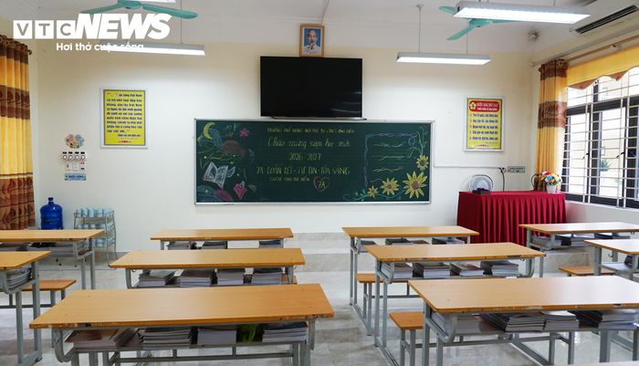 Những phòng học mới rộng rãi, khang trang tạo thêm điều kiện để học sinh vùng biên học tập. (Ảnh: Tiến Thắng)