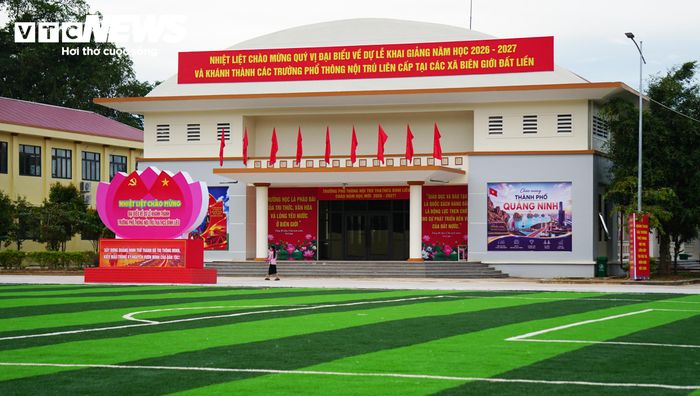 Nhà đa năng mở thêm không gian cho các hoạt động giáo dục, văn hóa, thể thao. (Ảnh: Tiến Thắng)