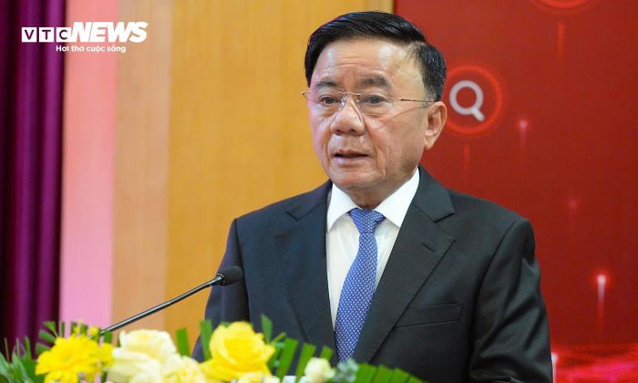 Thường trực Ban Bí thư Trần Cẩm Tú.