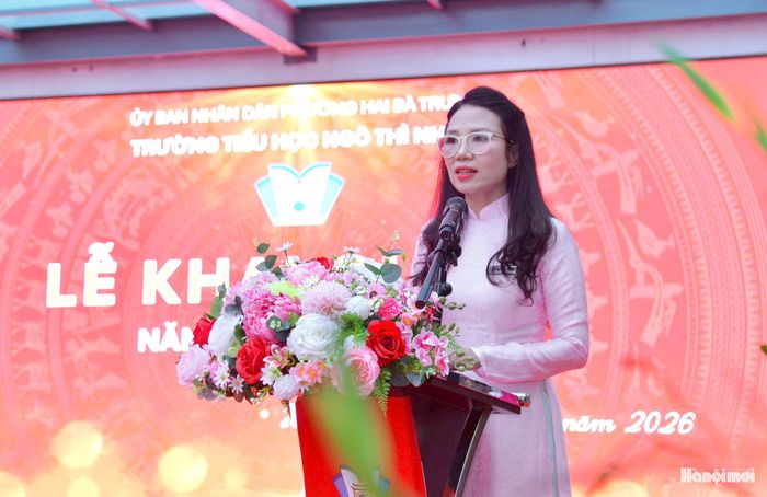 Hiệu trưởng Trường Tiểu học Ngô Thì Nhậm Nguyễn Thị Bích Thủy: Mỗi năm học mới là một điểm khởi đầu với những kỳ vọng mới. Ảnh: Viết Thành