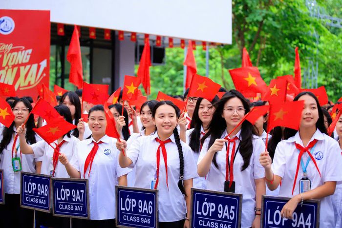 Hơn 26 triệu học sinh, sinh viên cả nước bước vào năm học mới. Ảnh: Quang Thái