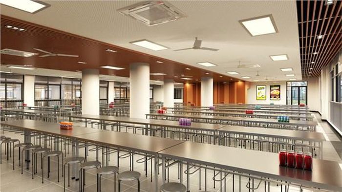 Phòng ăn tại Trường Tiểu học chất lượng cao Chu Văn An đã chuẩn bị sẵn sàng đón 630 học sinh đăng ký ăn bán trú tại trường. Ảnh: PV