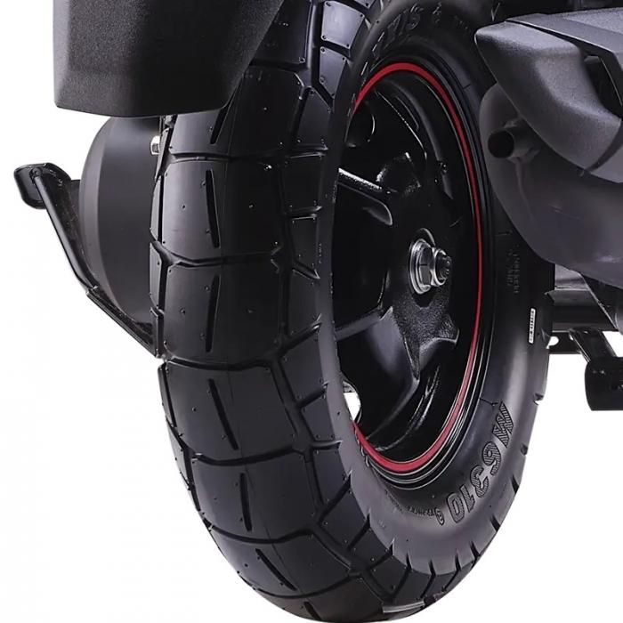 Một trong những ưu điểm của RayZR 125 là trọng lượng khá nhẹ.