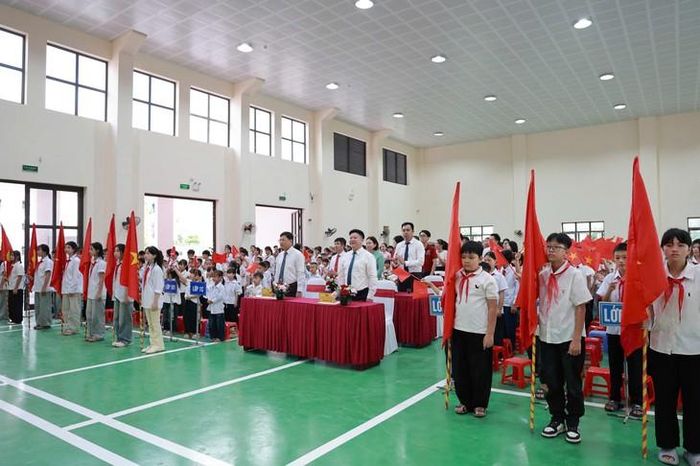 Lễ khai giảng tại Quảng Tân. Ảnh: Sở VHTTDL Quảng Ninh