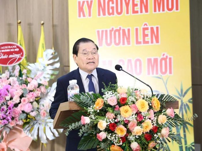 PGS.TS Phạm Dương Châu - Phó Hiệu trưởng phụ trách Trường Đại học Kinh doanh và Công nghệ Hà Nội phát biểu tại buổi lễ.