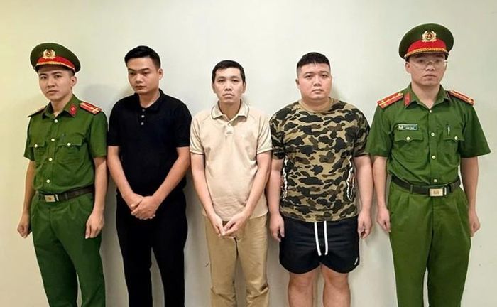 3 đối tượng bị triệu tập đến công an làm việc. Ảnh: CATH.