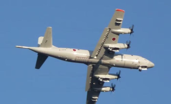 P-3 Orion lại phù hợp với mô hình tuần tra hàng hải rộng hơn, trong đó chống ngầm là một nhiệm vụ trung tâm nhưng không phải nhiệm vụ duy nhất.