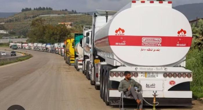 Doha cũng quan tâm tới một đường ống khác xuyên Syria để vận chuyển khí tự nhiên hóa lỏng tới Baniyas. Kuwait và Bahrain có thể quan tâm đến việc kết nối với tuyến Iraq - Syria để đưa dầu tới Địa Trung Hải.