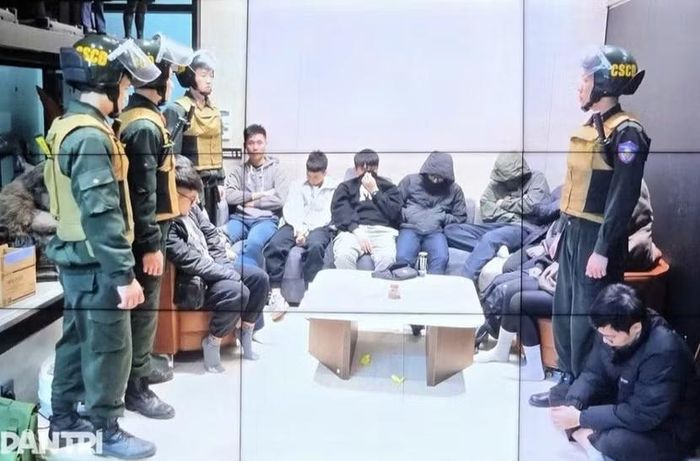 Cơ quan chức năng triệt phá ổ nhóm tội phạm "Xôi Lạc TV".