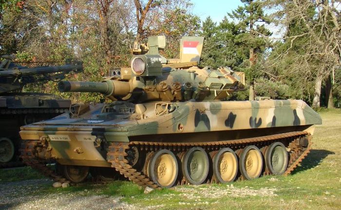 Nguồn gốc của M551 Sheridan xuất hiện vào cuối thập niên 1950, khi Quân đội Mỹ muốn tìm một phương tiện chiến đấu hạng nhẹ có thể phục vụ các đơn vị đổ bộ đường không và lực lượng kỵ binh thiết giáp.