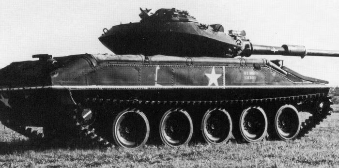 Năm 1957, một nhóm nghiên cứu của Lục quân Mỹ đề xuất đẩy mạnh việc trang bị tên lửa dẫn đường cho xe tăng. Chương trình phát triển phương tiện sau đó được khởi động vào tháng 9/1959 và cuối cùng tạo ra M551.