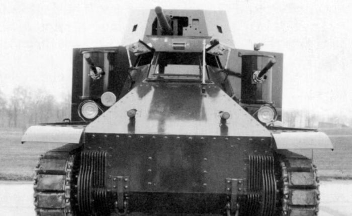 Kết quả là M3 Medium ra đời năm 1940. Thiết kế mới sử dụng nhiều thành phần cơ khí của M2 nhưng được trang bị pháo 75 mm trên thân và pháo 37 mm trong tháp pháo. M3 vẫn còn nhiều hạn chế, nhưng nó đã đưa Mỹ tiến gần hơn tới một xe tăng hạng trung phù hợp với chiến tranh hiện đại.