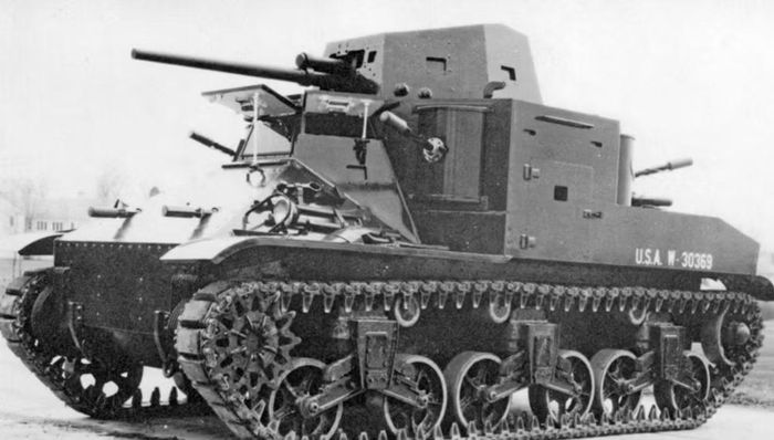 Năm 1941, T6 được tiêu chuẩn hóa thành M4 Medium Tank, mẫu xe sau này được biết đến rộng rãi với tên Sherman.