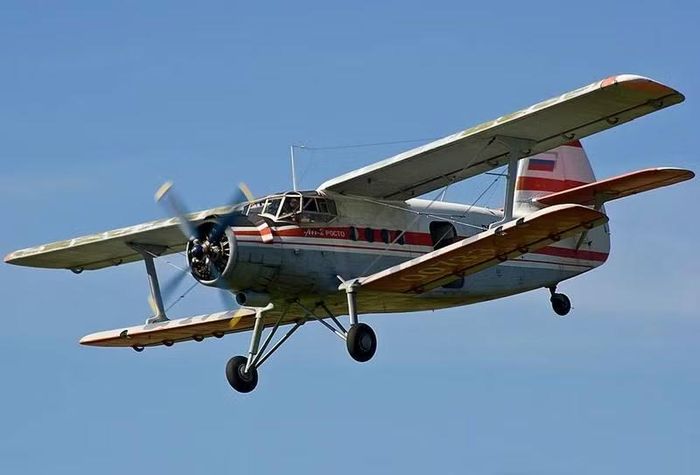 Một mặt, VK-800 là một động cơ tiên tiến hơn, nhưng mặt khác, nó lại có công suất thấp hơn đáng kể so với phiên bản tiền nhiệm từ thời Stalin. Cụ thể, VK-800 sản sinh khoảng 800 mã lực so với 1.000 mã lực của M-62/ASH-62IR.