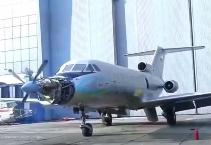 Tại Diễn đàn Kinh tế phương Đông ở Vladivostok, Phó Thủ tướng Trutnev đã kể về cuộc trao đổi với đại diện Bộ Công Thương và cho biết, ngành hàng không Nga sẵn sàng bắt đầu sản xuất máy bay An-2 với động cơ cũ từ năm 2027, và với động cơ VK-800 mới từ năm 2028.