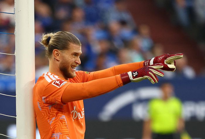 Karius trở thành điểm tựa giúp Schalke cầm hòa Bayern 0-0 ở vòng 2 Bundesliga 2026/27.