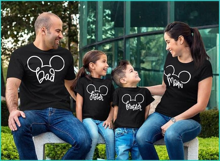 Thời trang là lĩnh vực tạo ra nhiều ý tưởng kinh doanh. Ảnh: TheBump.com.
