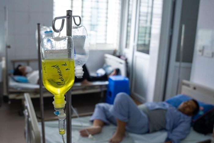  Không phải mọi cơn đau hay thay đổi cơ thể đều là ung thư, nhưng nếu kéo dài và không rõ nguyên nhân, người trẻ không nên tiếp tục chủ quan. Ảnh: Đinh Hà. 