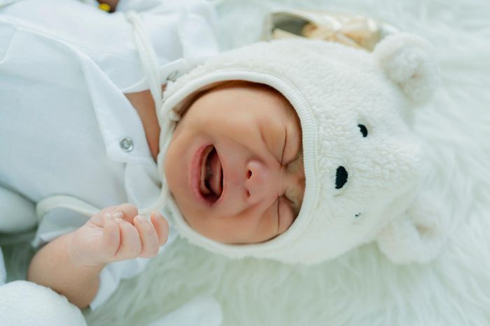  Theo chuyên gia, phần lớn trường hợp là bình thường, nhưng một số dấu hiệu đi kèm cần được kiểm tra. Ảnh: Magnific.