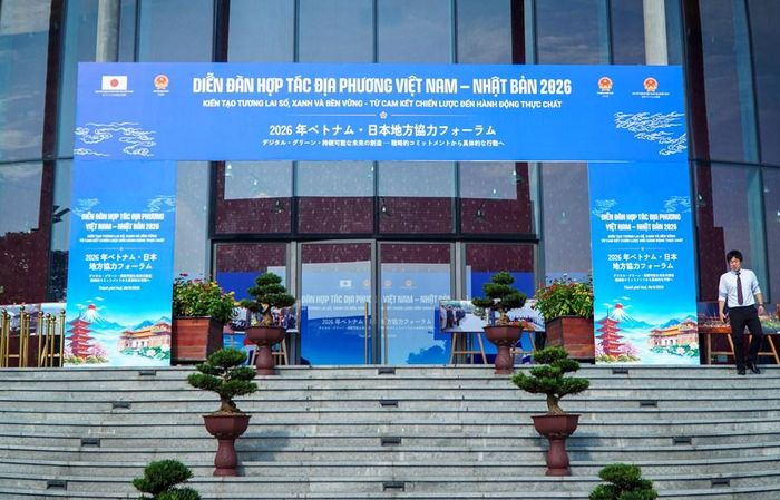 Phiên khai mạc diễn đàn và phiên thảo luận toàn thể được tổ chức tại Nhà hát Sông Hương, TP Huế. Ảnh: S.Thùy
