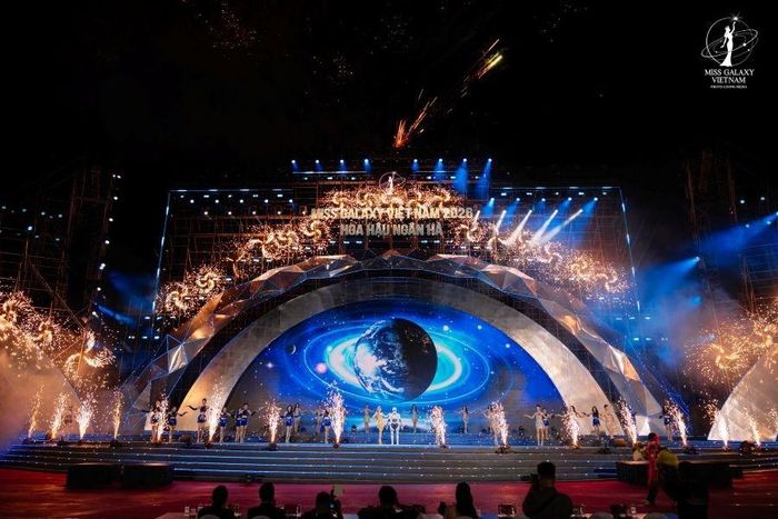 Điểm nổi bật của "Miss Galaxy Vietnam 2026" chính là dấu ấn công nghệ được lồng ghép xuyên suốt đêm chung kết