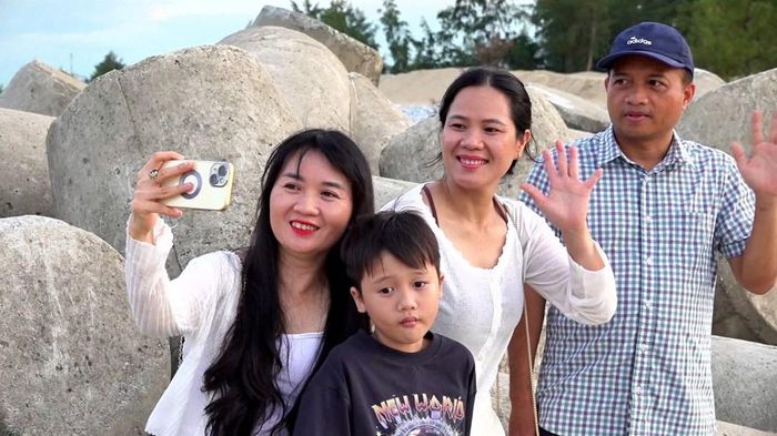 Biển An Phú đang trở thành điểm đến được người dân và du khách yêu thích