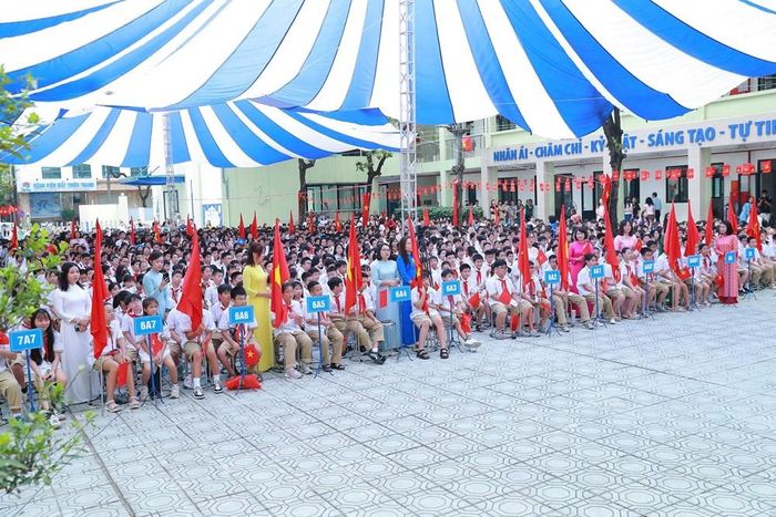 Hà Nội tăng thêm 1000 lớp học trong năm học 2026-2027 để giảm áp lực sĩ số