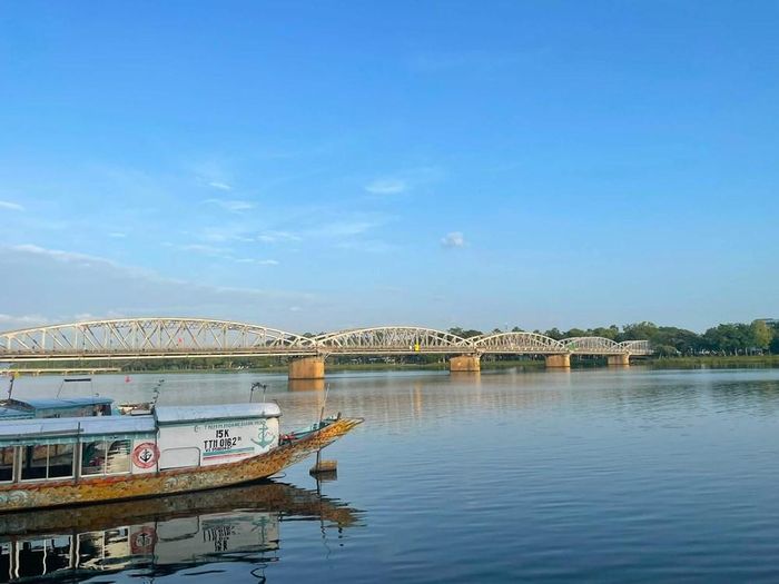 Huế dành cho những ai muốn một chuyến đi có nhiều khoảng lặng. Ảnh: Minh Phượng